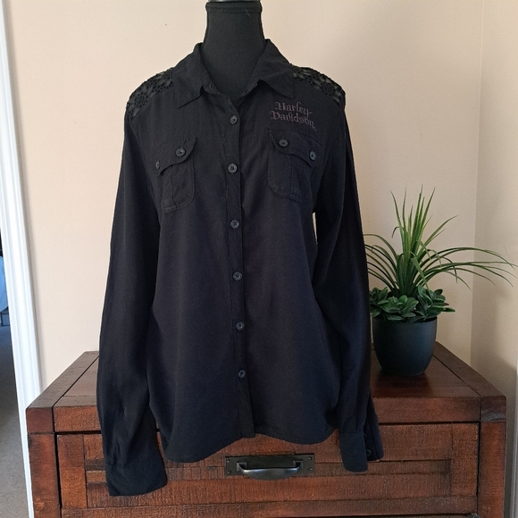 Harley Davidson Shirt Women's Size Large Black Crochet Flower Accents Rayon - Picture 8 of 13
